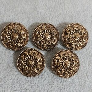 Set of 5 Vintage Metal Floral Buttons